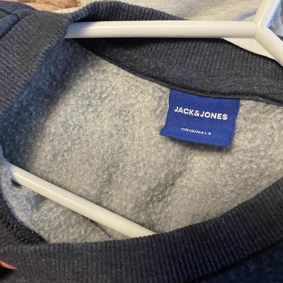 Jack and Jones crew neck - Picture 3 of 3